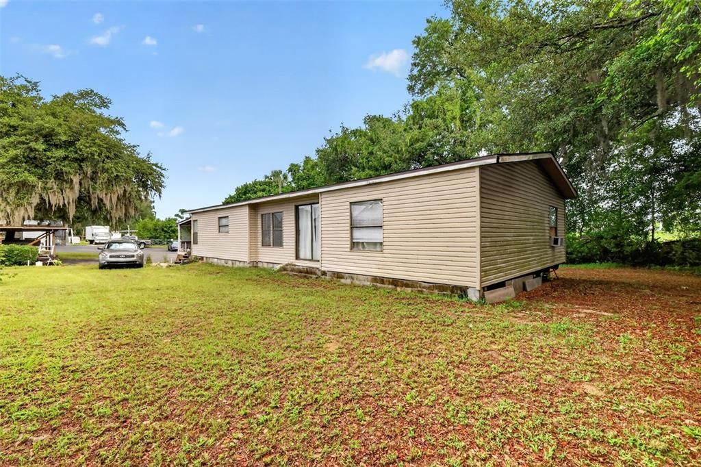 For Sale: $599,000 (31674 beds, 2 baths, 1674 Square Feet)