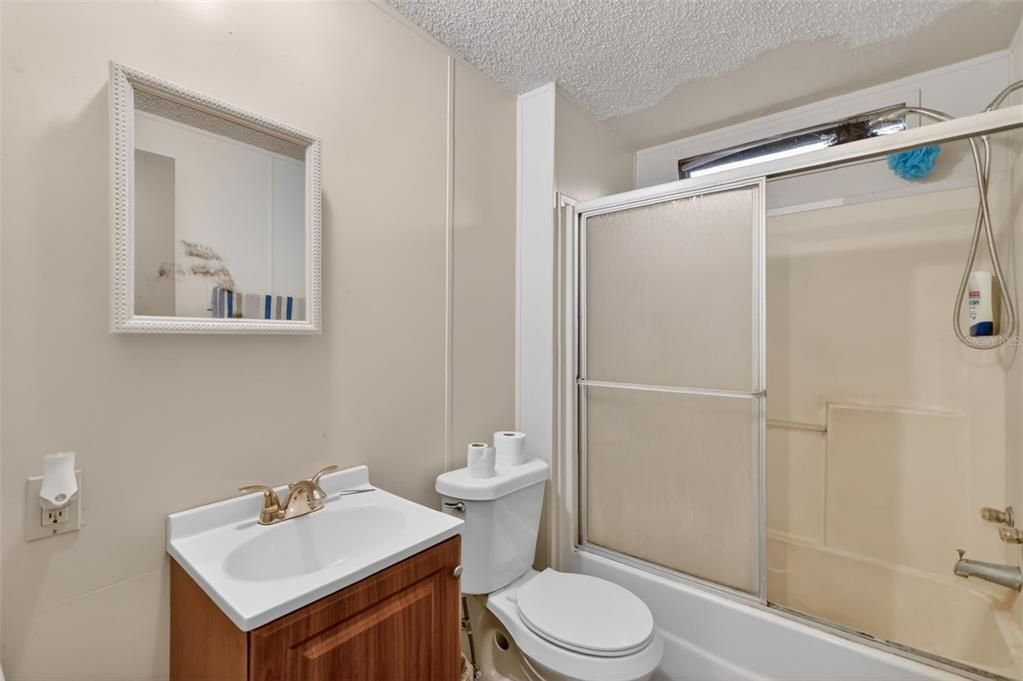 For Sale: $599,000 (31674 beds, 2 baths, 1674 Square Feet)