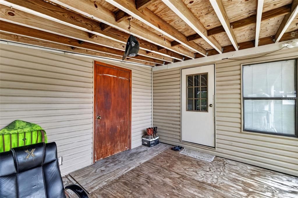 For Sale: $599,000 (31674 beds, 2 baths, 1674 Square Feet)