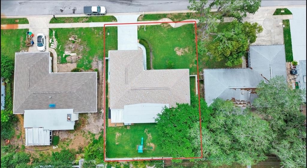 For Sale: $379,900 (2 beds, 2 baths, 1390 Square Feet)
