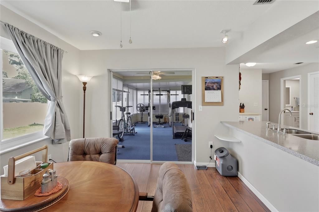 For Sale: $379,900 (2 beds, 2 baths, 1390 Square Feet)