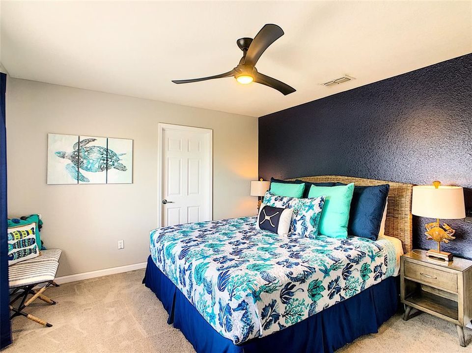 For Sale: $695,000 (6 beds, 4 baths, 2812 Square Feet)