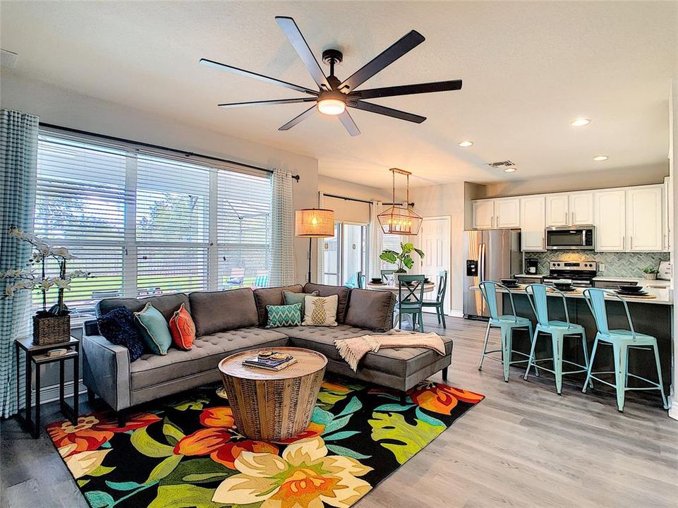For Sale: $695,000 (6 beds, 4 baths, 2812 Square Feet)