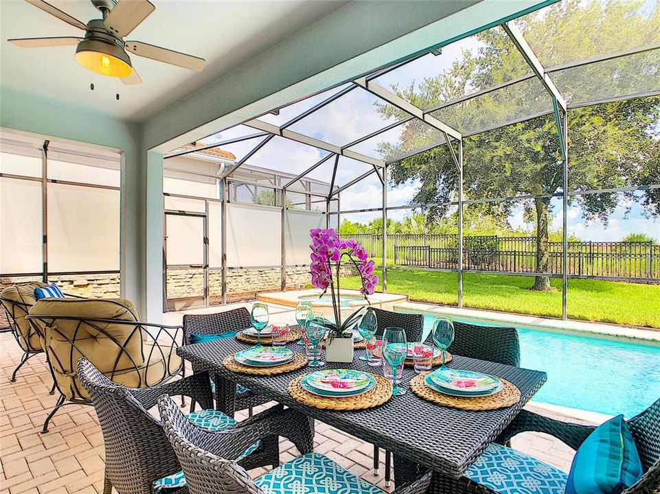 For Sale: $695,000 (6 beds, 4 baths, 2812 Square Feet)
