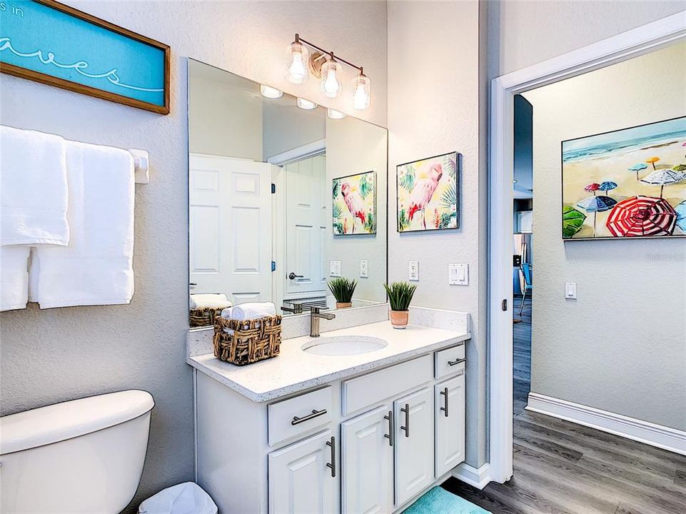 For Sale: $695,000 (6 beds, 4 baths, 2812 Square Feet)