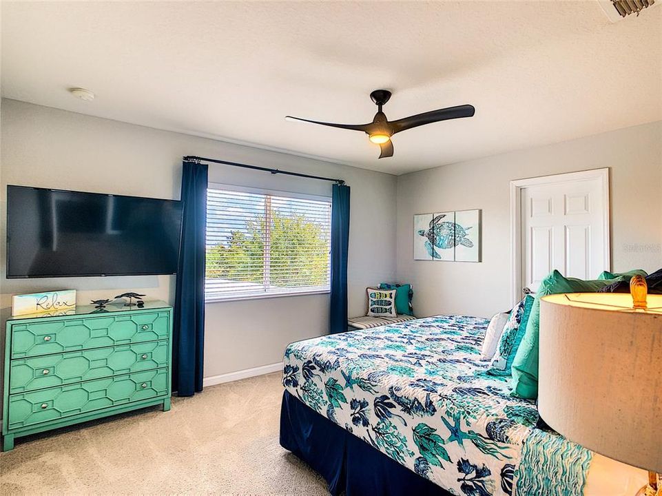 For Sale: $695,000 (6 beds, 4 baths, 2812 Square Feet)