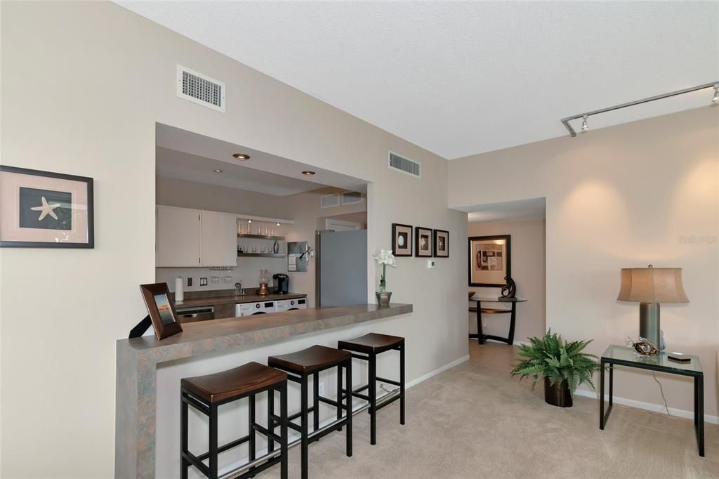 For Rent: $4,500 (2 beds, 2 baths, 1577 Square Feet)