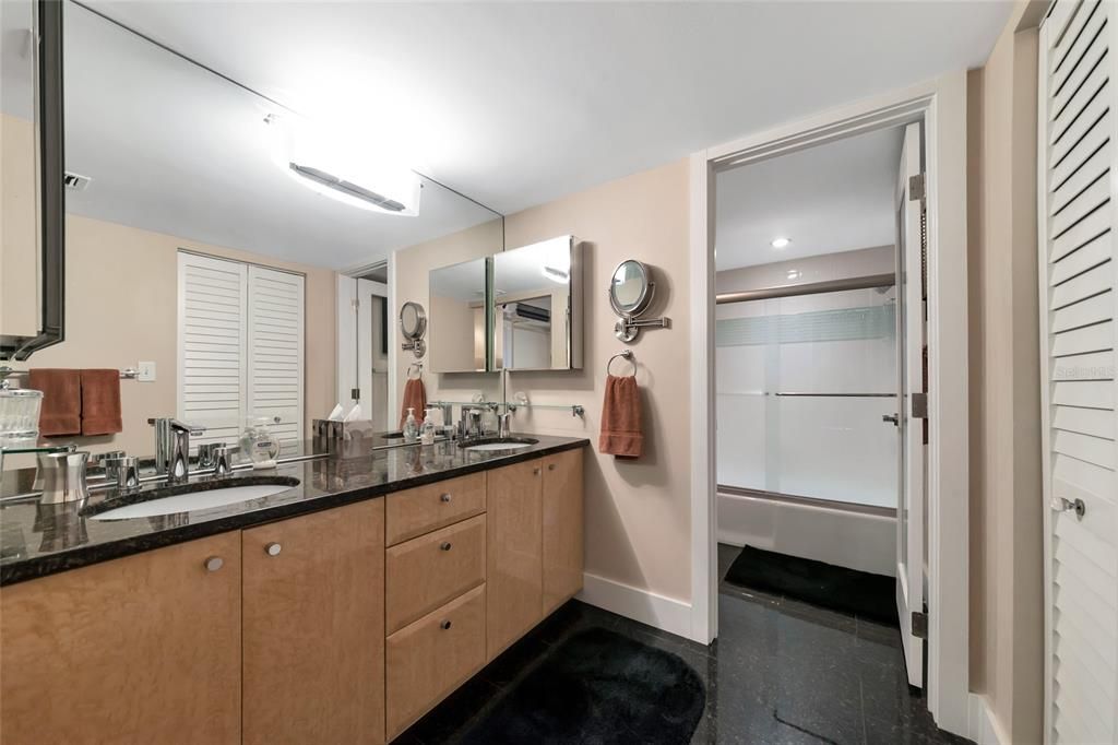 For Rent: $4,500 (2 beds, 2 baths, 1577 Square Feet)