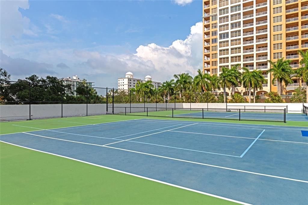 For Rent: $4,500 (2 beds, 2 baths, 1577 Square Feet)
