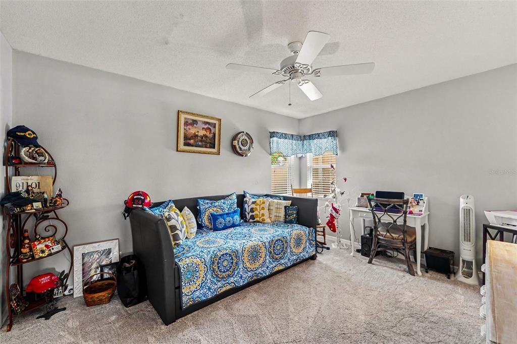 For Sale: $450,000 (3 beds, 2 baths, 1550 Square Feet)
