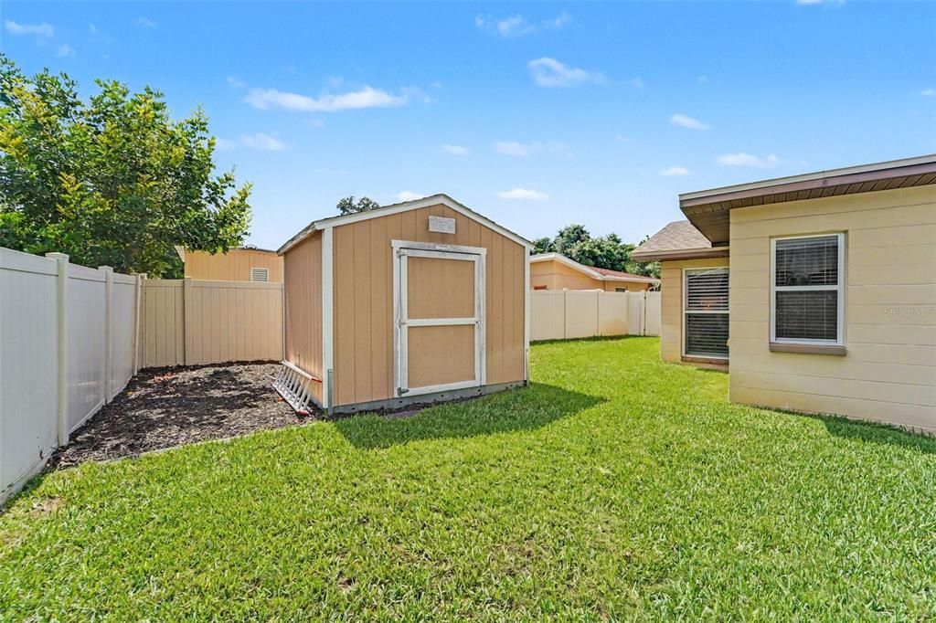 For Sale: $450,000 (3 beds, 2 baths, 1550 Square Feet)