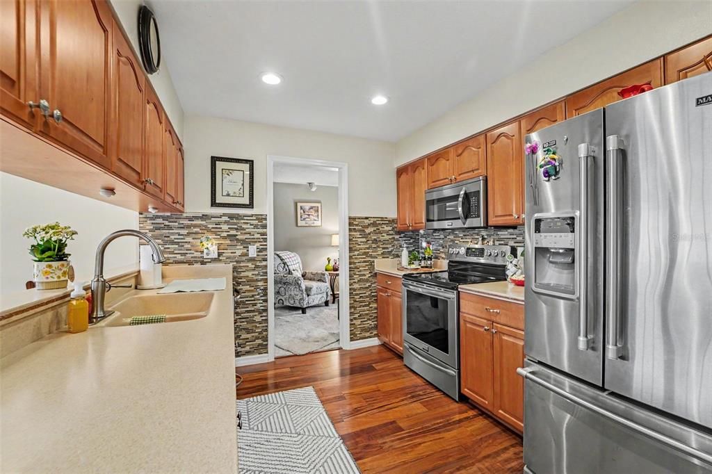 For Sale: $450,000 (3 beds, 2 baths, 1550 Square Feet)