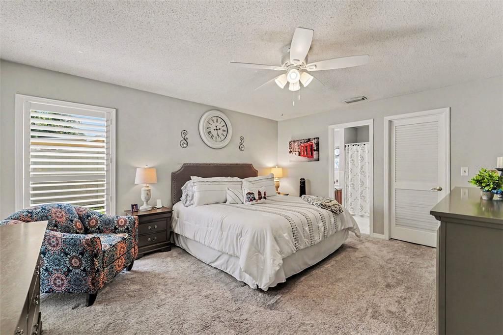 For Sale: $450,000 (3 beds, 2 baths, 1550 Square Feet)