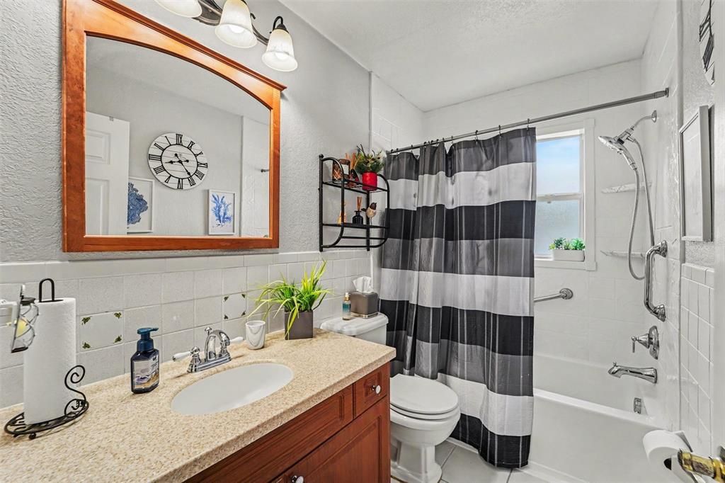 For Sale: $450,000 (3 beds, 2 baths, 1550 Square Feet)