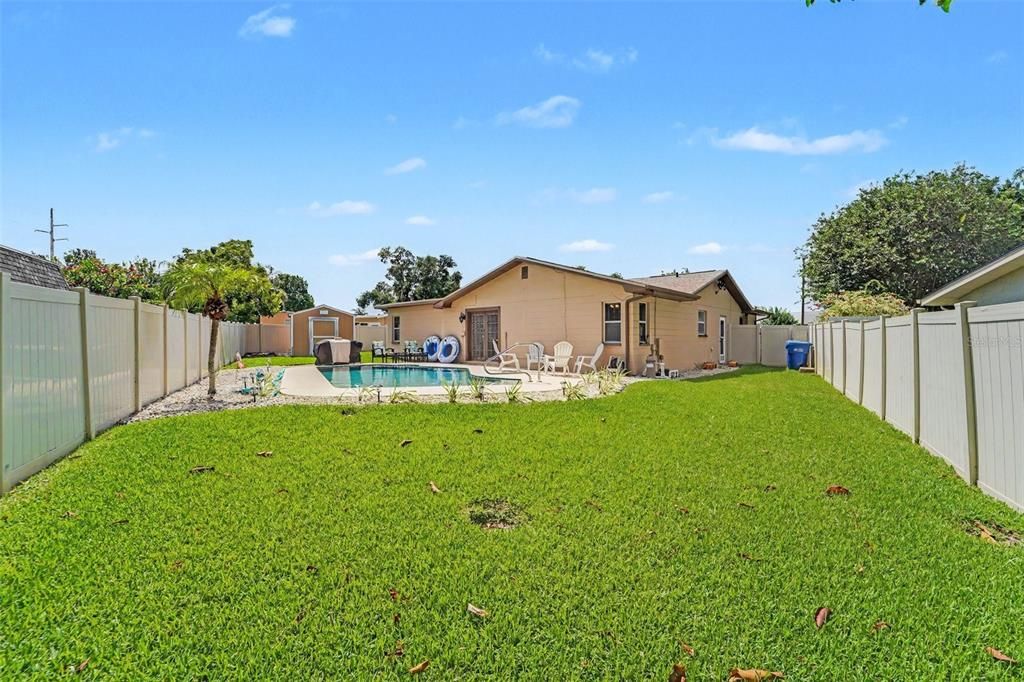 For Sale: $450,000 (3 beds, 2 baths, 1550 Square Feet)