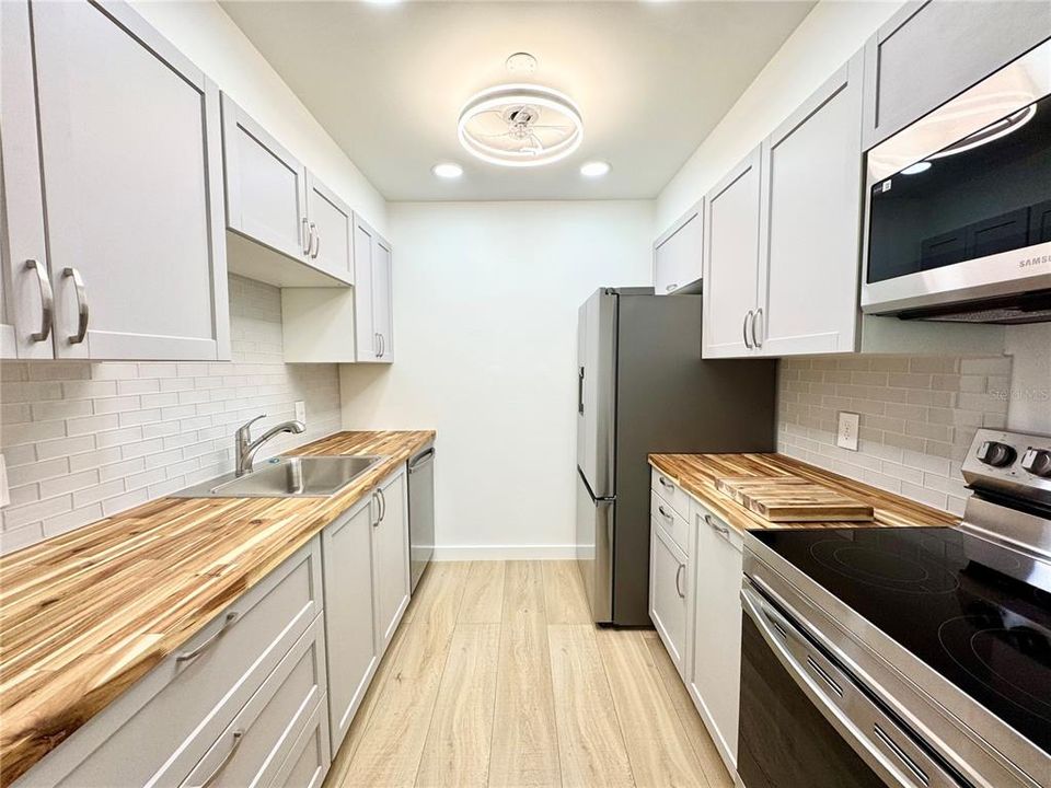 В аренду: $2,200 (3 спален, 2 ванн, 1520 Квадратных фут)