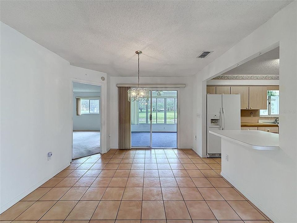 Activo con contrato: $219,000 (2 camas, 2 baños, 1678 Pies cuadrados)