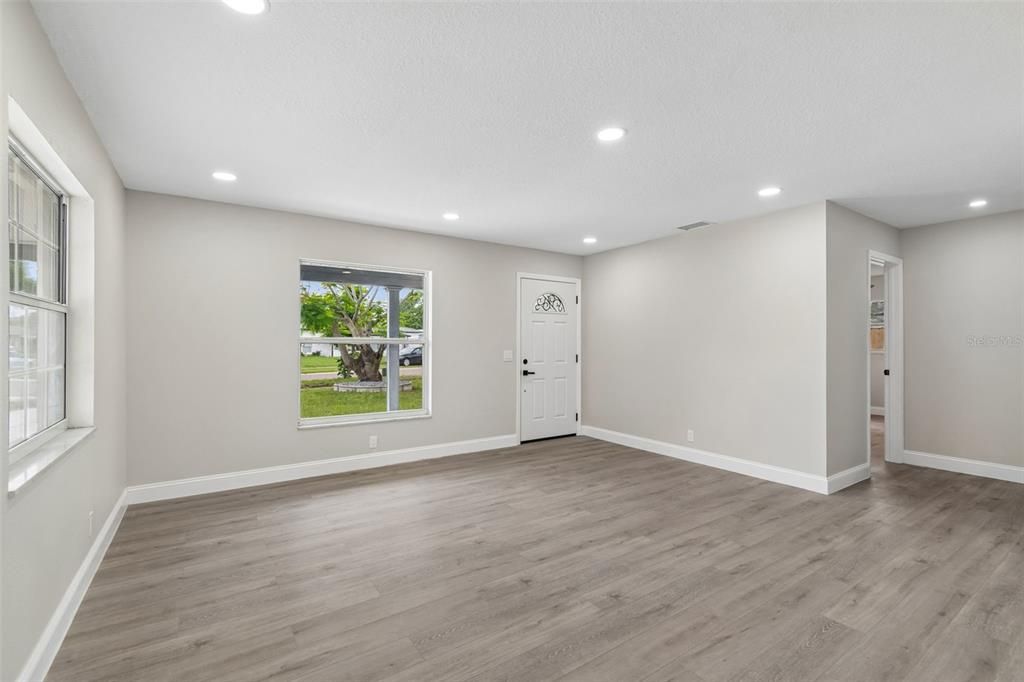 For Sale: $492,500 (3 beds, 2 baths, 1540 Square Feet)