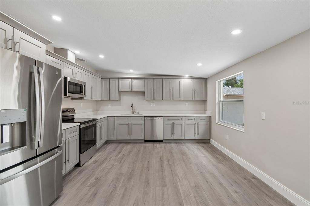 For Sale: $492,500 (3 beds, 2 baths, 1540 Square Feet)