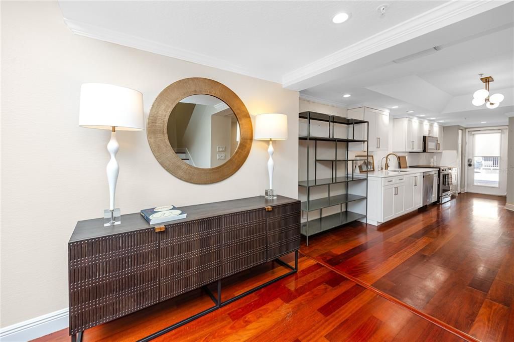 For Rent: $5,000 (2 beds, 2 baths, 1956 Square Feet)