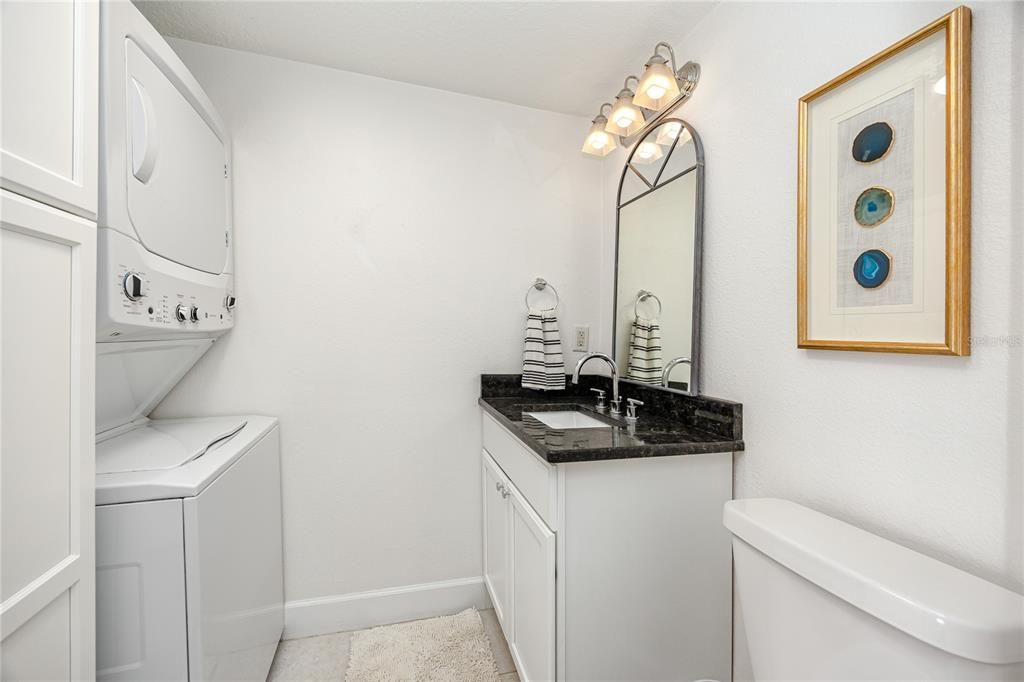 For Rent: $5,000 (2 beds, 2 baths, 1956 Square Feet)
