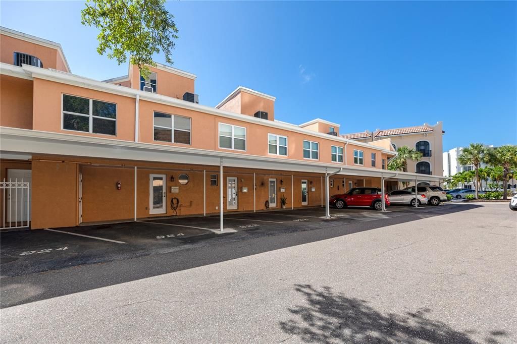 For Rent: $5,000 (2 beds, 2 baths, 1956 Square Feet)