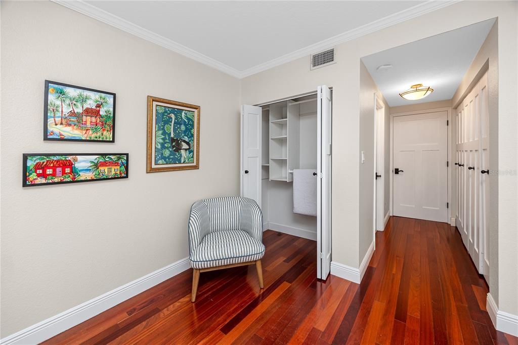For Rent: $5,000 (2 beds, 2 baths, 1956 Square Feet)