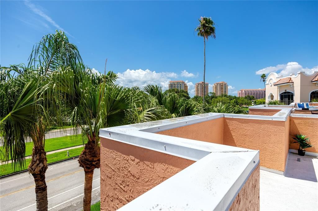 For Rent: $5,000 (2 beds, 2 baths, 1956 Square Feet)