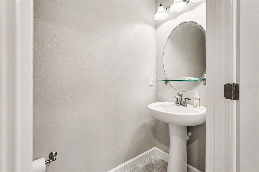 В аренду: $2,200 (2 спален, 2 ванн, 1747 Квадратных фут)