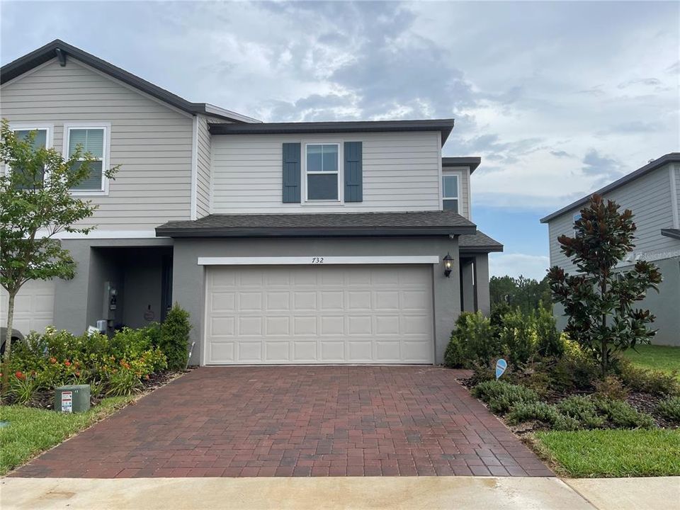 For Rent: $2,150 (3 beds, 2 baths, 1566 Square Feet)