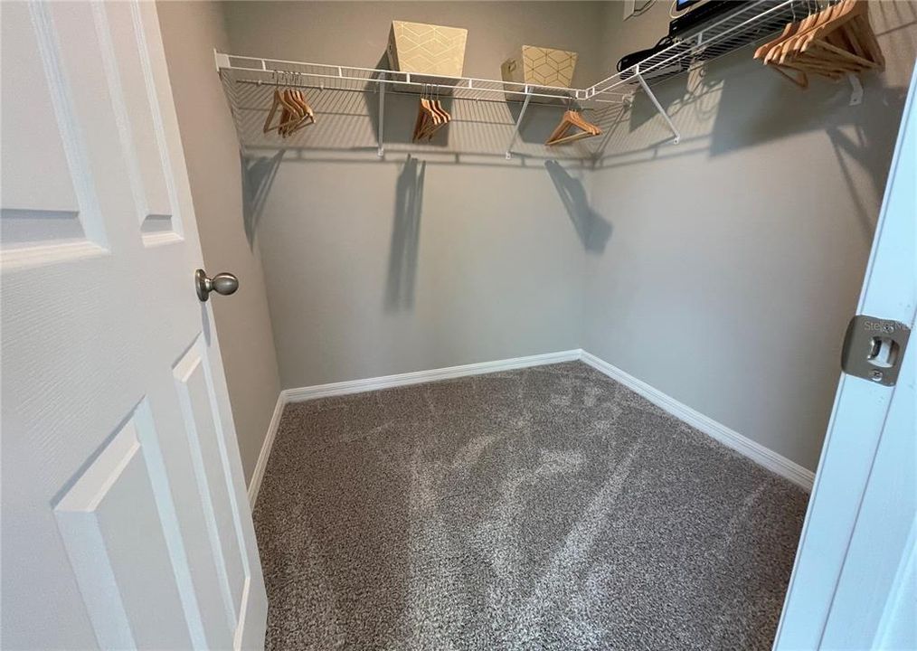 For Rent: $2,150 (3 beds, 2 baths, 1566 Square Feet)