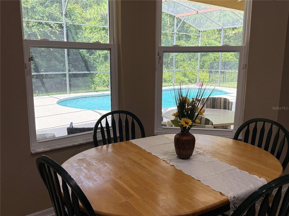 For Sale: $719,000 (4 beds, 3 baths, 2661 Square Feet)