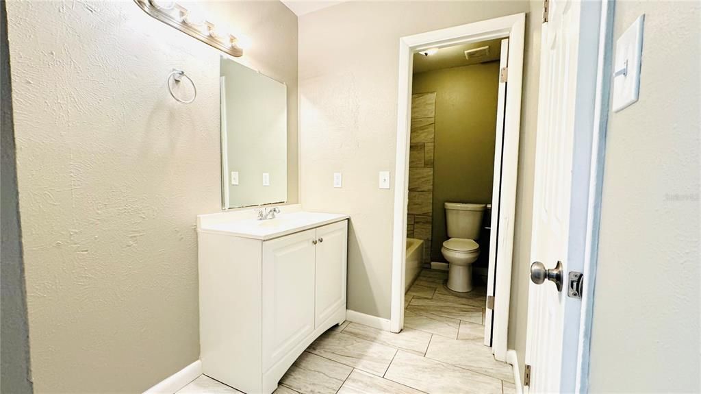 For Rent: $1,750 (2 beds, 2 baths, 1211 Square Feet)