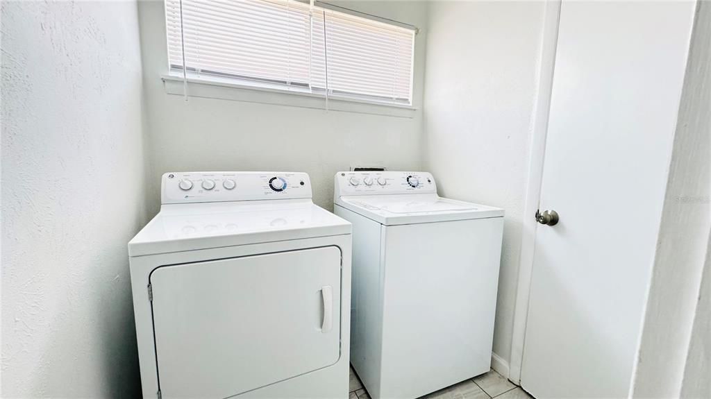 For Rent: $1,750 (2 beds, 2 baths, 1211 Square Feet)