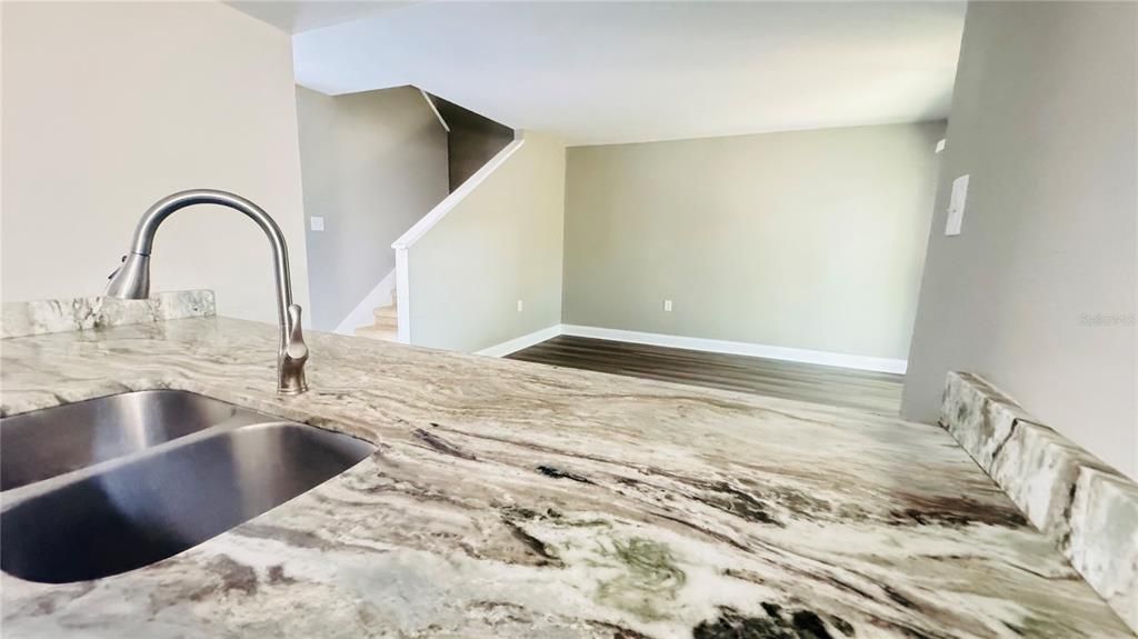 For Rent: $1,750 (2 beds, 2 baths, 1211 Square Feet)