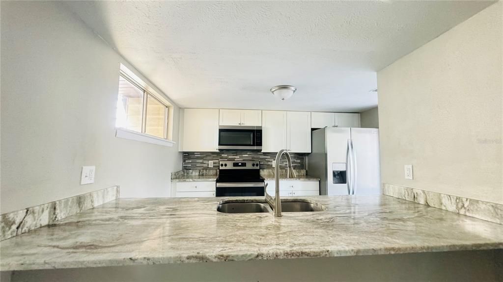 For Rent: $1,750 (2 beds, 2 baths, 1211 Square Feet)