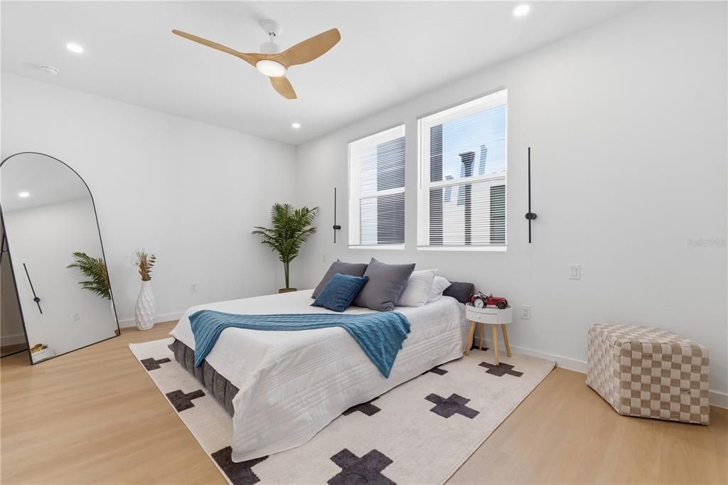 For Sale: $775,000 (3 beds, 3 baths, 2280 Square Feet)