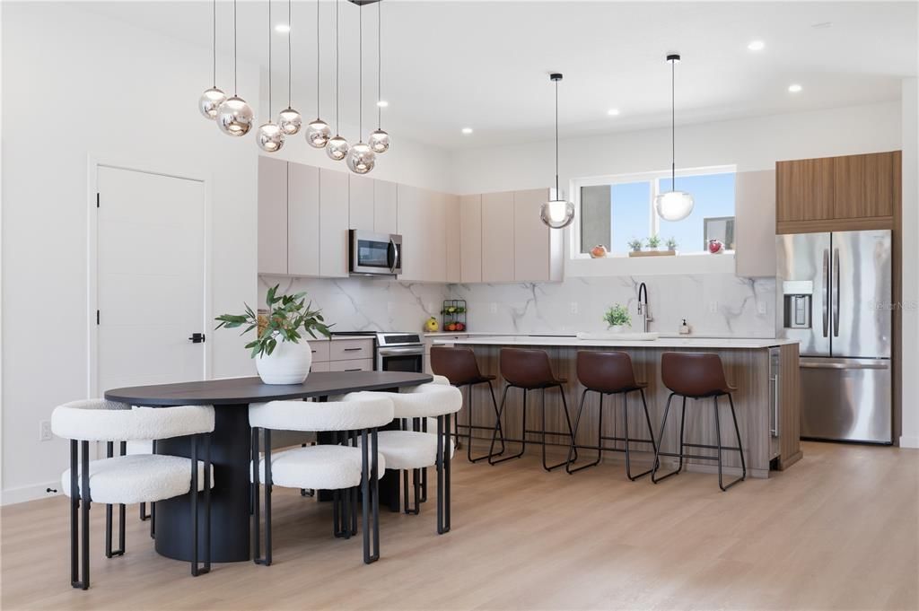 For Sale: $775,000 (3 beds, 3 baths, 2280 Square Feet)