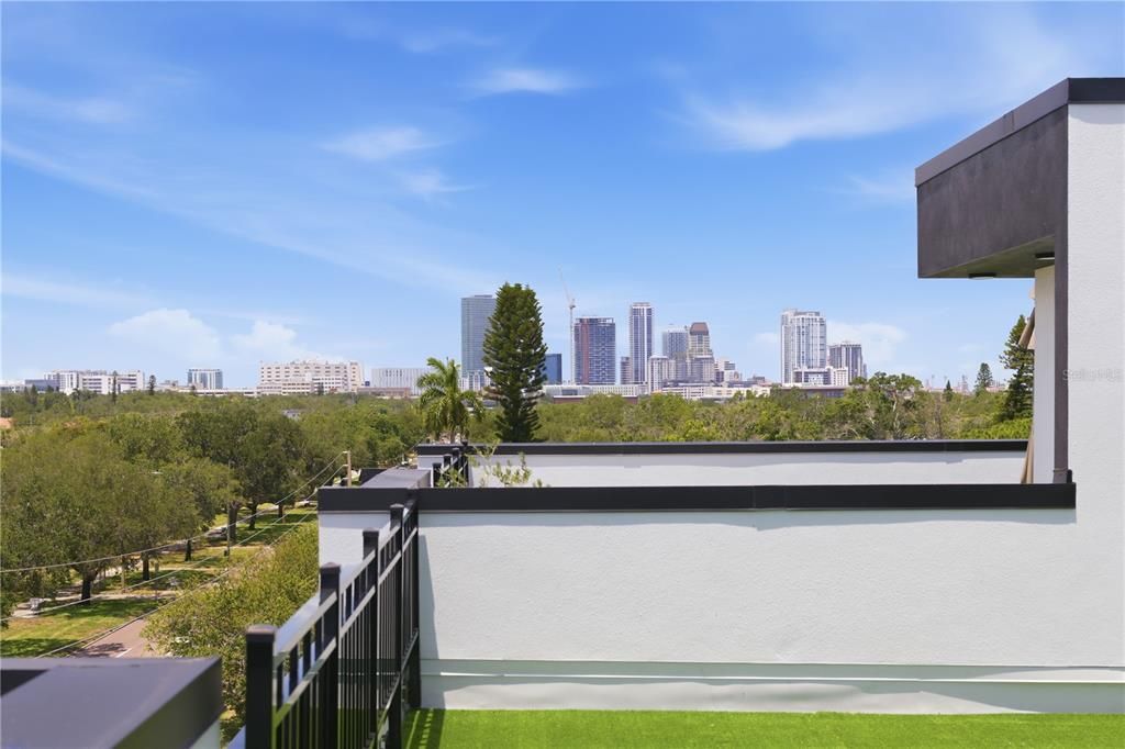 For Sale: $775,000 (3 beds, 3 baths, 2280 Square Feet)