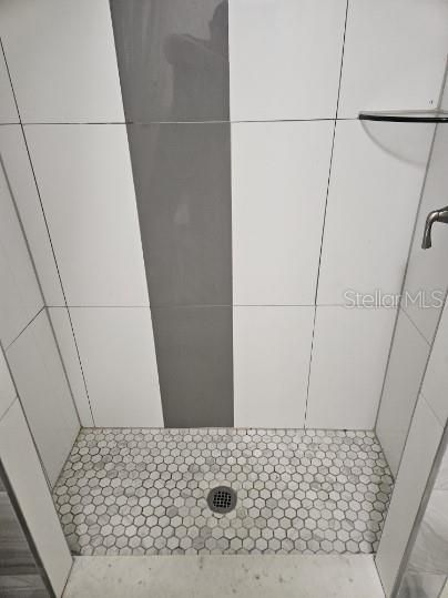 For Rent: $1,275 (1 beds, 1 baths, 600 Square Feet)