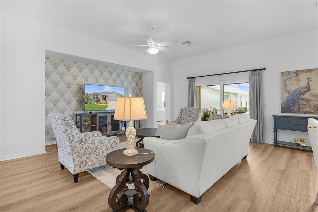 For Sale: $424,900 (3 beds, 2 baths, 1476 Square Feet)