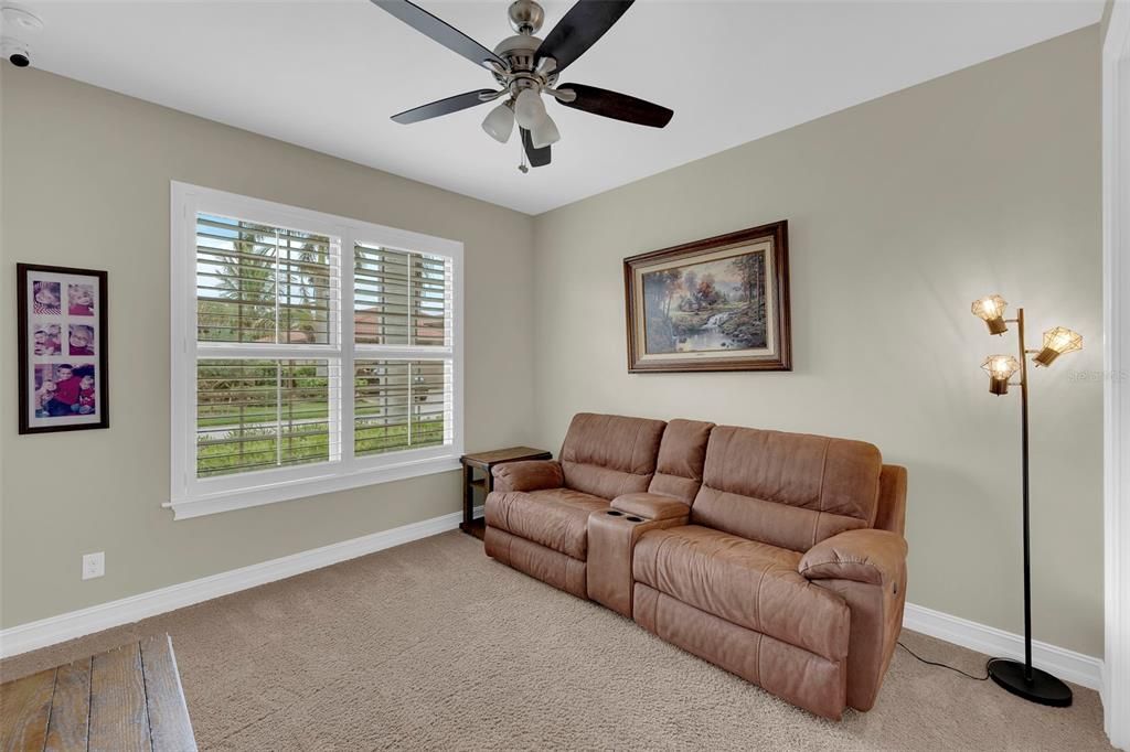 For Sale: $569,000 (3 beds, 3 baths, 2647 Square Feet)
