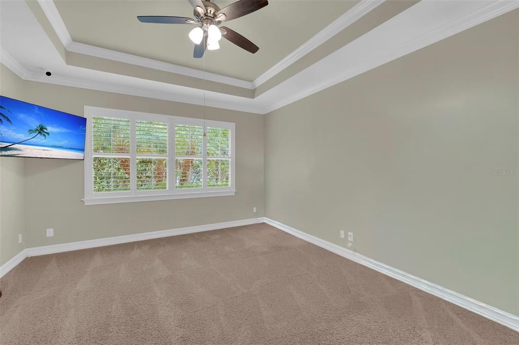 For Sale: $569,000 (3 beds, 3 baths, 2647 Square Feet)