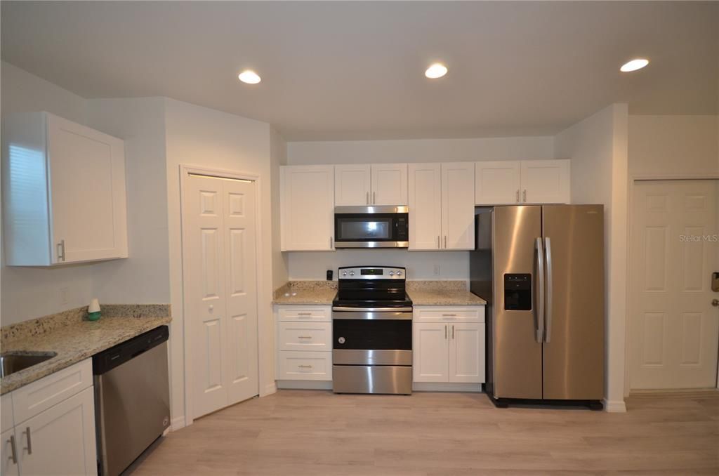 For Rent: $2,500 (4 beds, 2 baths, 1257 Square Feet)