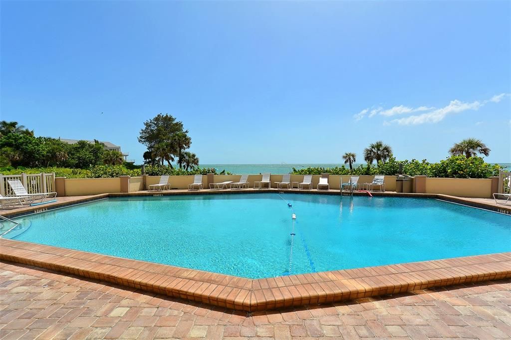 En Venta: $759,000 (3 camas, 2 baños, 1562 Pies cuadrados)