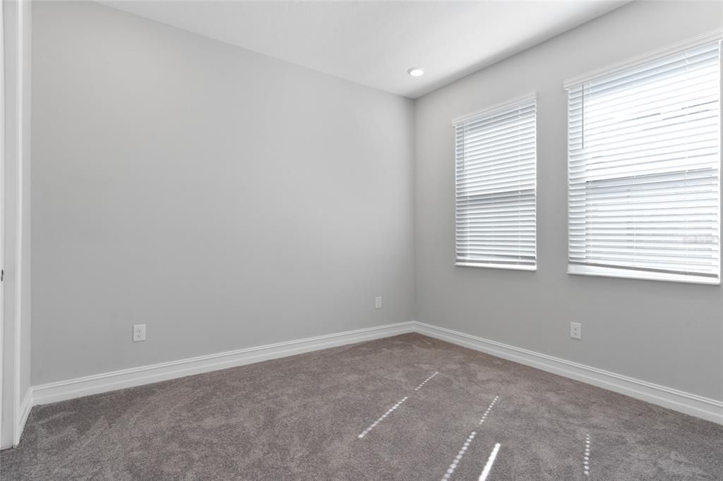 For Rent: $2,800 (3 beds, 2 baths, 2047 Square Feet)