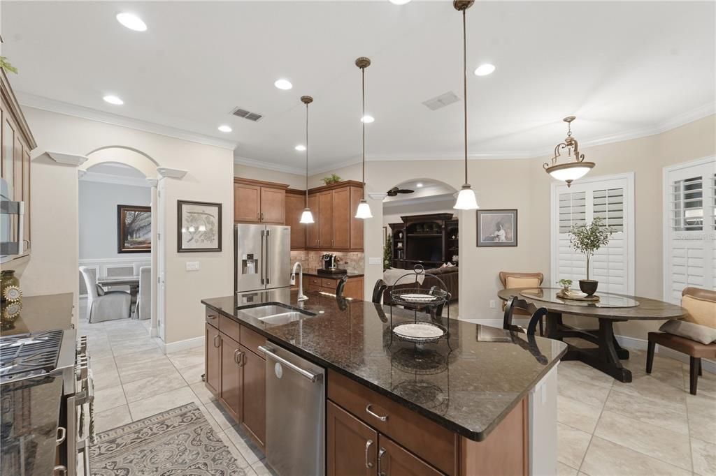 For Sale: $598,000 (3 beds, 3 baths, 3020 Square Feet)