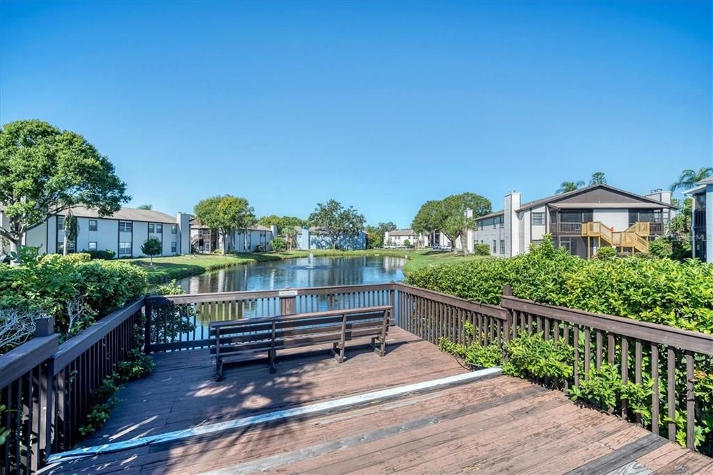 For Sale: $149,888 (2 beds, 2 baths, 912 Square Feet)