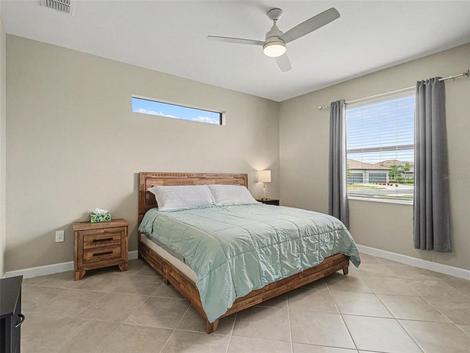 For Sale: $374,999 (3 beds, 2 baths, 1557 Square Feet)