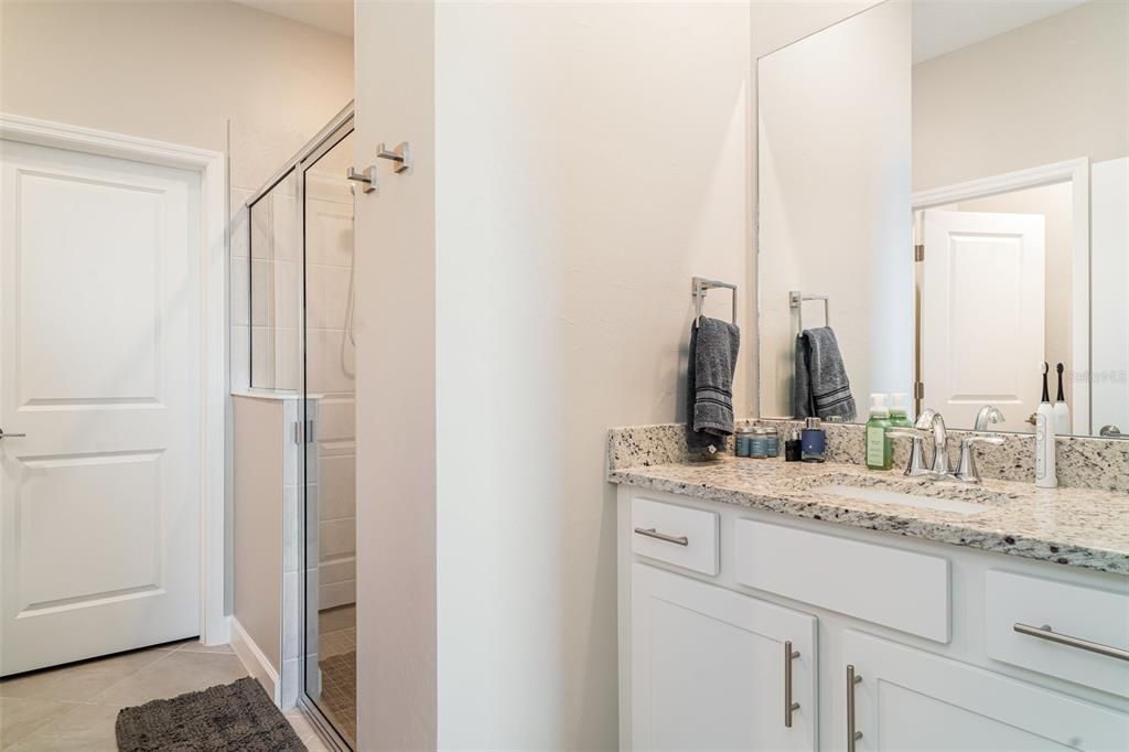 For Sale: $374,999 (3 beds, 2 baths, 1557 Square Feet)